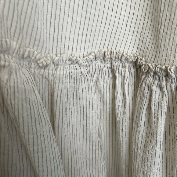 Free People top, very flowy - Picture 4 of 7